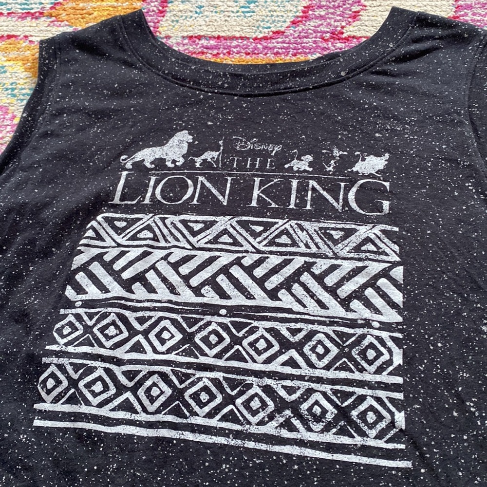 Disney Lion King tshirt size 2XL/XXL